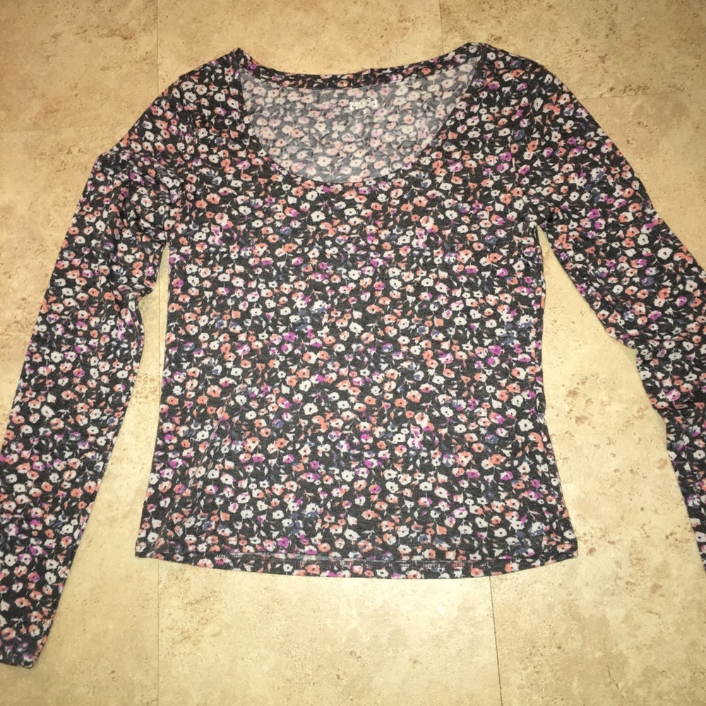 Mudd medium flower long sleeve shirt